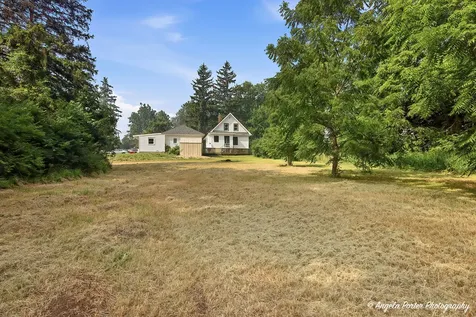 824 Washington Street Woodstock IL 60098
