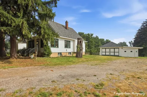 824 Washington Street Woodstock IL 60098