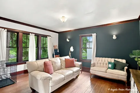 824 Washington Street Woodstock IL 60098