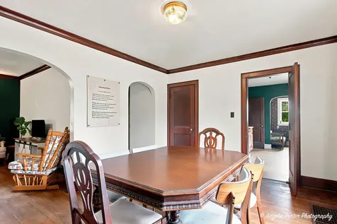 824 Washington Street Woodstock IL 60098