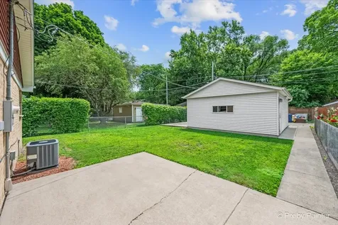2204 Washington Street Evanston IL 60202