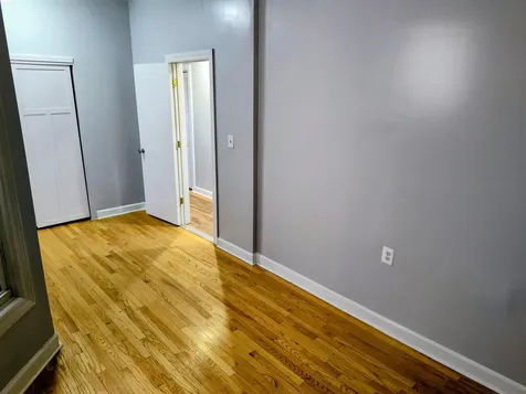 4557 South Wabash Avenue Chicago IL 60653