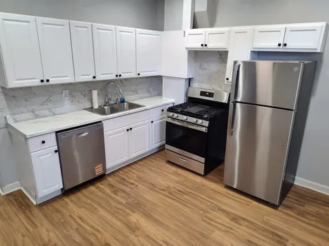 4557 South Wabash Avenue Chicago IL 60653