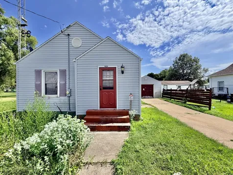 303 East 1st Street Cedar Point IL 61316