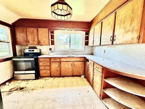 303 East 1st Street Cedar Point IL 61316