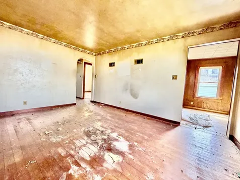 303 East 1st Street Cedar Point IL 61316