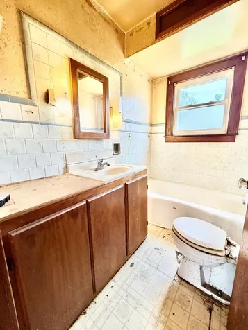 303 East 1st Street Cedar Point IL 61316
