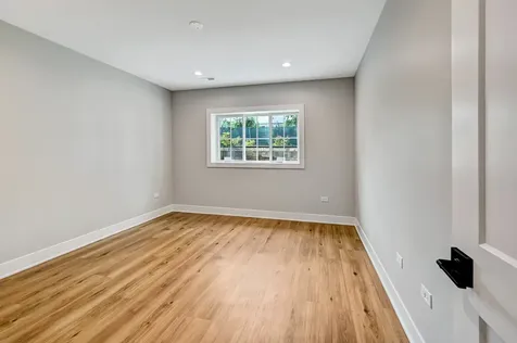 114 Harding Court Glen Ellyn IL 60137