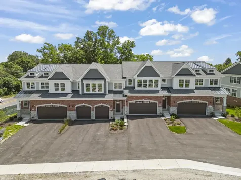 114 Harding Court Glen Ellyn IL 60137
