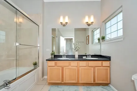 6127 River Bend Place Lisle IL 60532