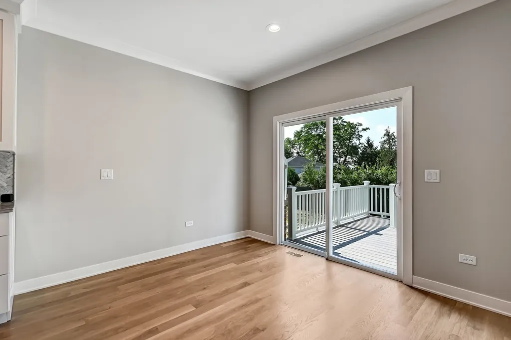 141 Harding Court Glen Ellyn IL 60137