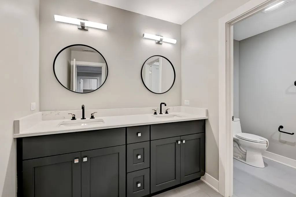 141 Harding Court Glen Ellyn IL 60137