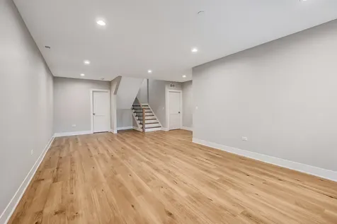 141 Harding Court Glen Ellyn IL 60137