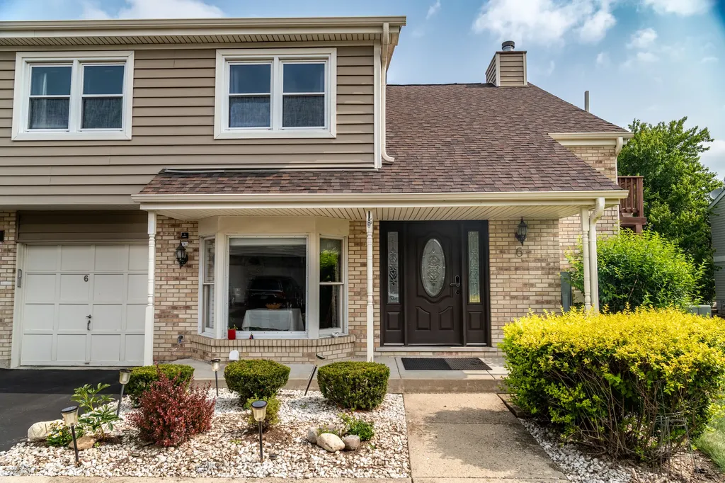 1900 Wisteria Court Naperville IL 60565