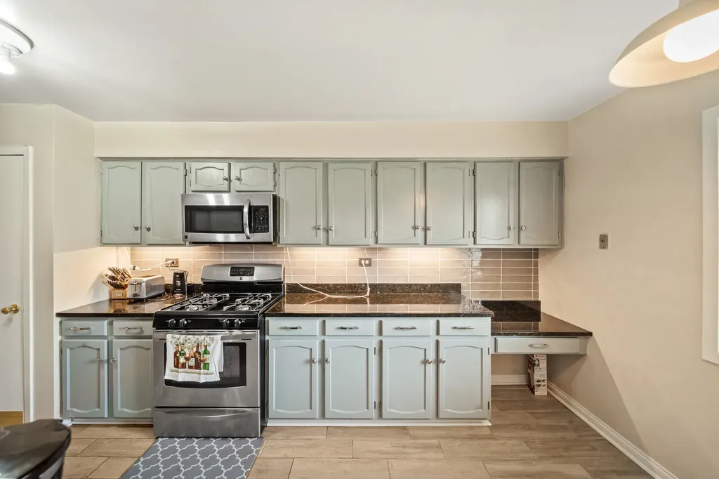 7215 Willow Way Lane Willowbrook IL 60527