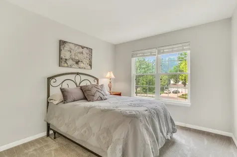 744 Strawberry Fields Gurnee IL 60031