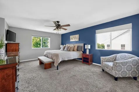 162 Hibiscus Lane Elgin IL 60124