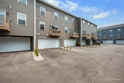 2031 Sassafras Way Wonder Lake IL 60097