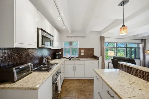 1864 Sherman Avenue Evanston IL 60201
