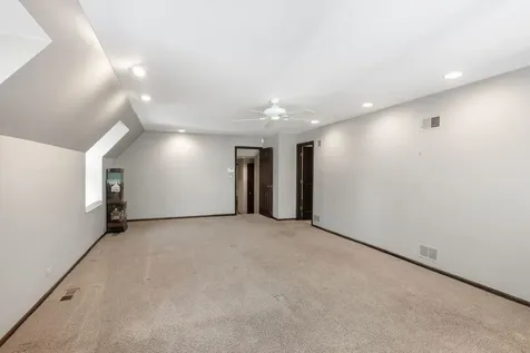 2621 Landwehr Road Glenview IL 60026