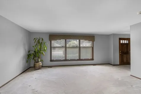 2621 Landwehr Road Glenview IL 60026