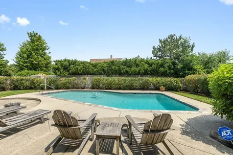 2621 Landwehr Road Glenview IL 60026