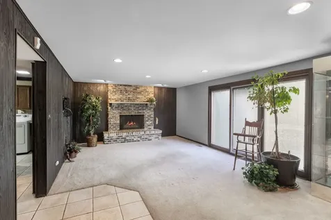 2621 Landwehr Road Glenview IL 60026