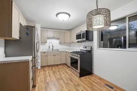 114 South Willow Lane Glenwood IL 60425