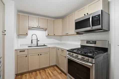 114 South Willow Lane Glenwood IL 60425