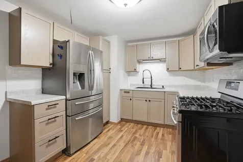 114 South Willow Lane Glenwood IL 60425