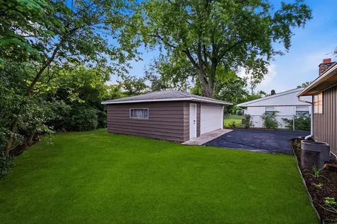 114 South Willow Lane Glenwood IL 60425