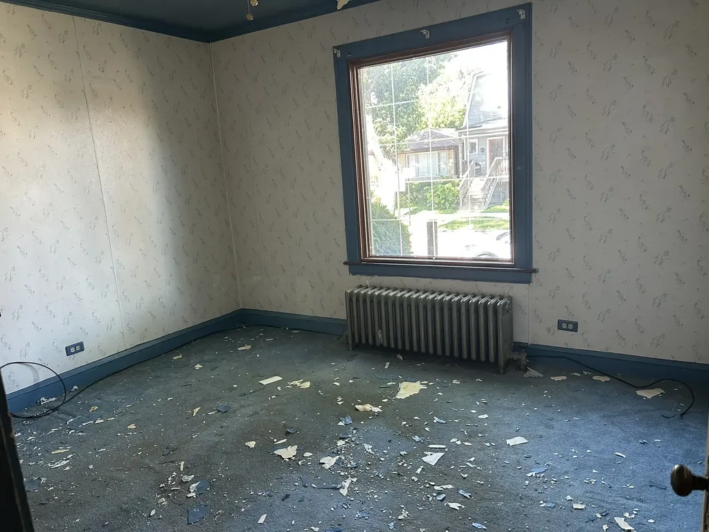 8906 South Hermitage Avenue Chicago IL 60620