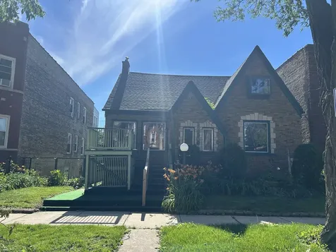 8906 South Hermitage Avenue Chicago IL 60620