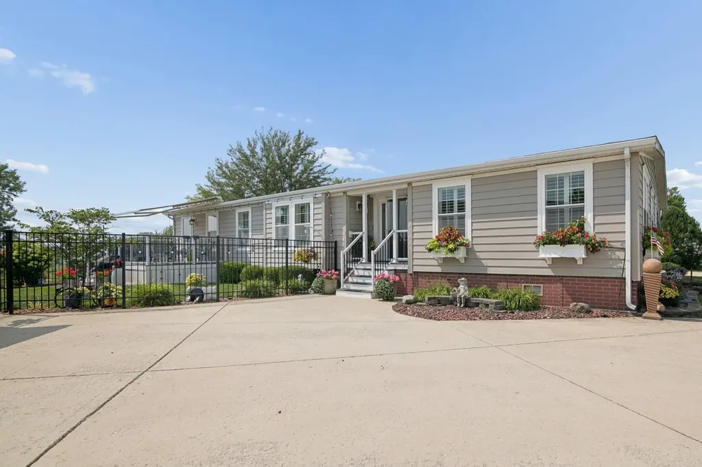 23036 Pinehurst Drive Frankfort IL 60423