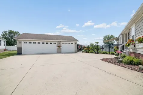 23036 Pinehurst Drive Frankfort IL 60423
