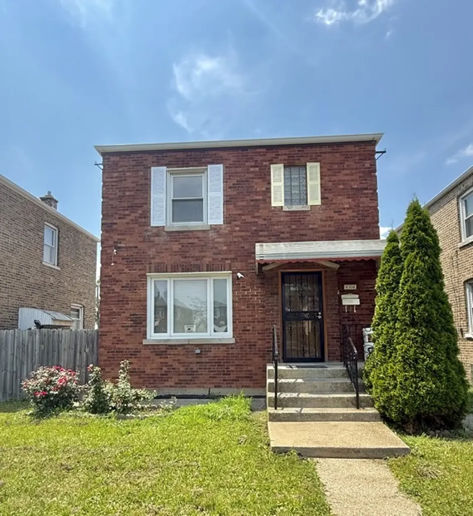 4304 South Christiana Avenue Chicago IL 60632