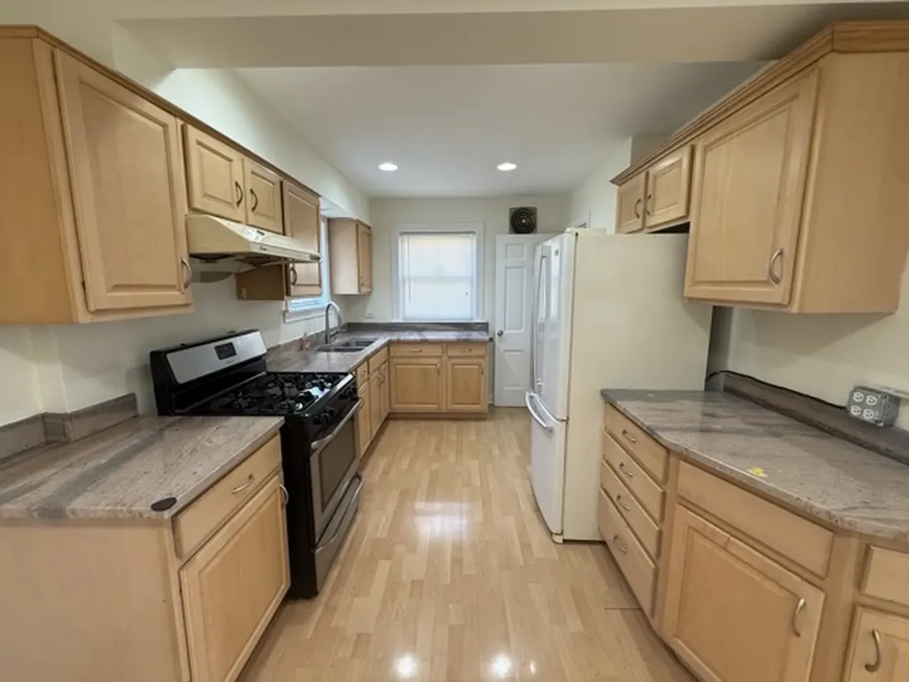4304 South Christiana Avenue Chicago IL 60632
