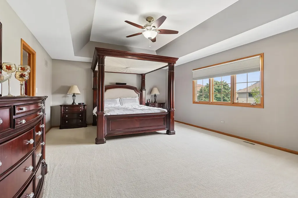 10536 Pentagon Drive Orland Park IL 60467