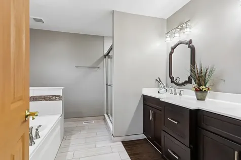 10536 Pentagon Drive Orland Park IL 60467