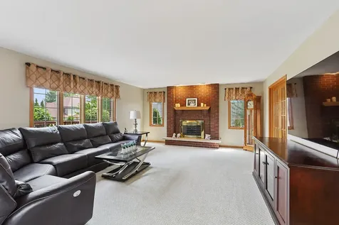 10536 Pentagon Drive Orland Park IL 60467