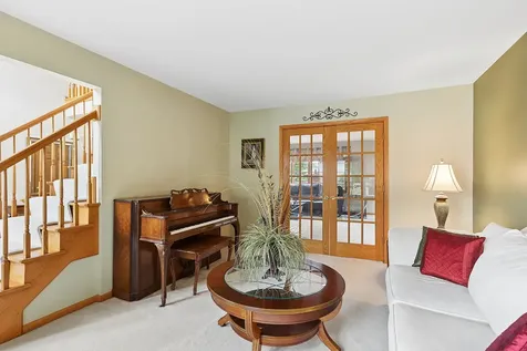 10536 Pentagon Drive Orland Park IL 60467