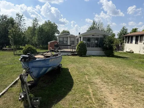 13-133 Woodhaven Lakes Sublette IL 61367