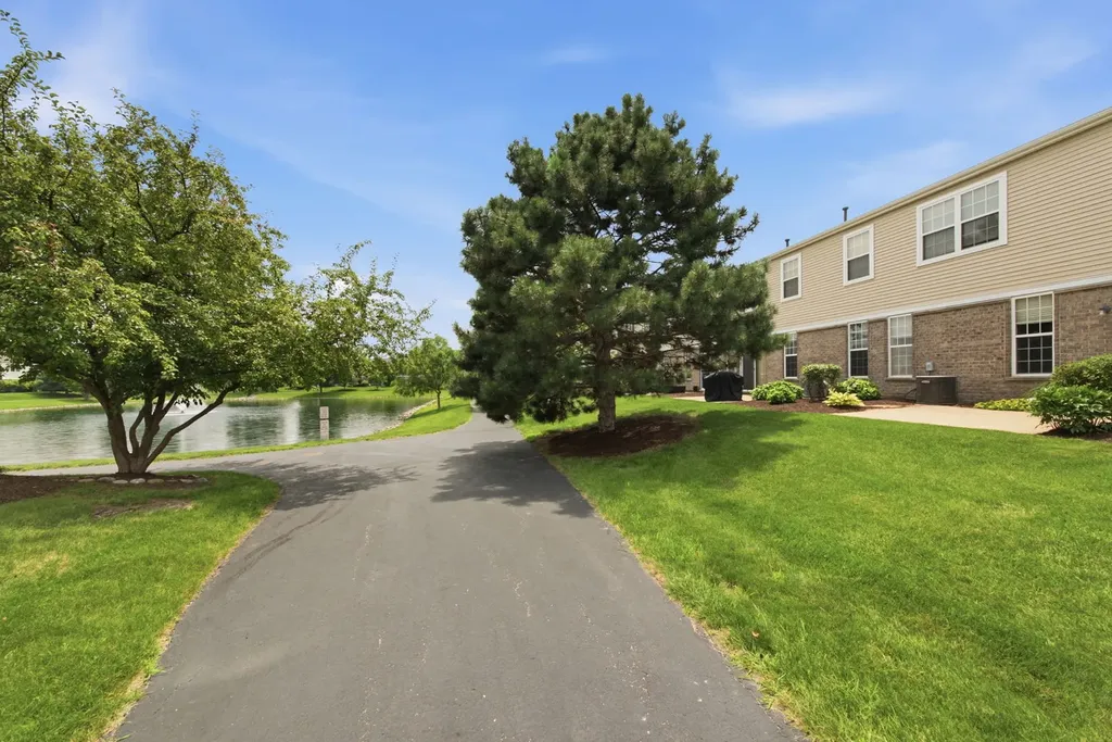 5009 Corning Court Plainfield IL 60586