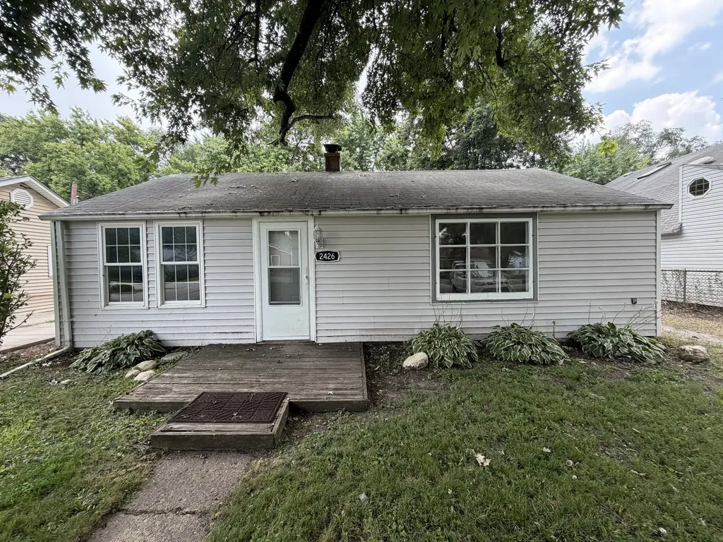 2426 Grape Street Joliet IL 60435