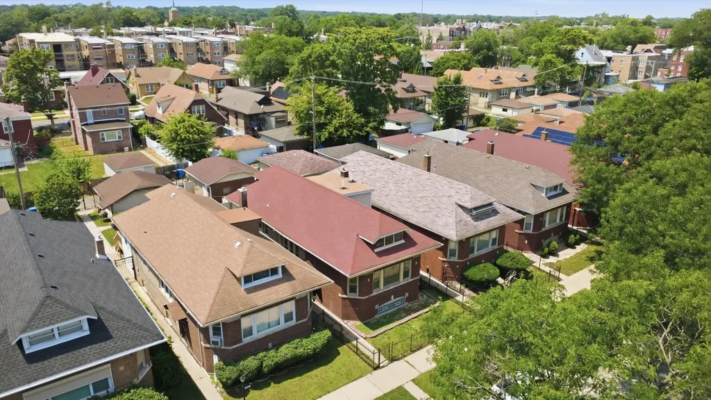 9250 South Ada Street Chicago IL 60620