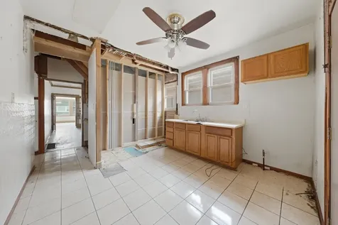 9250 South Ada Street Chicago IL 60620