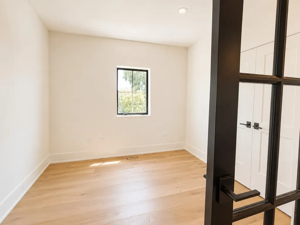 107 South Webster Street Naperville IL 60540