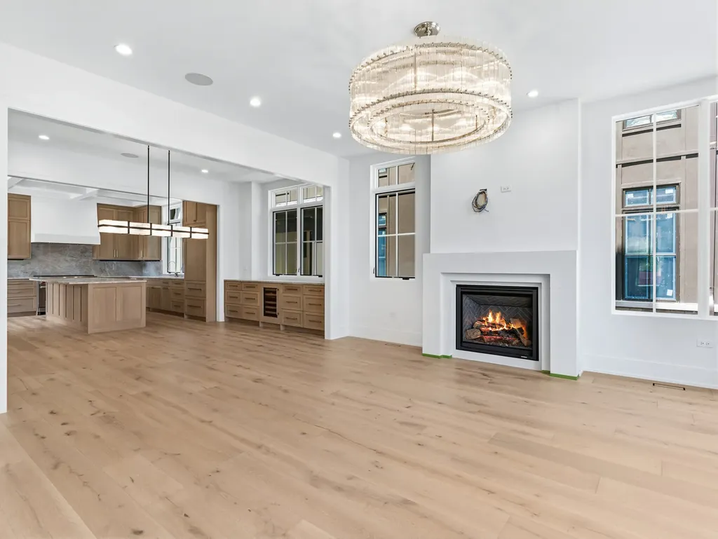 107 South Webster Street Naperville IL 60540