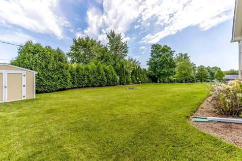 22205 West Pineview Drive Antioch IL 60002