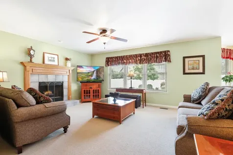 1196 Fawn Circle Manteno IL 60950